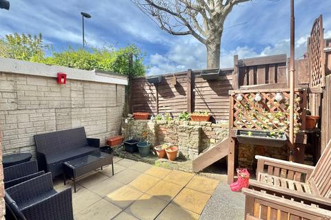 30 Gladstone Road, Folkestone, CT19 5NQ