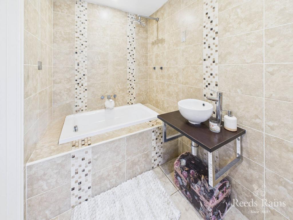 Ensuite 2