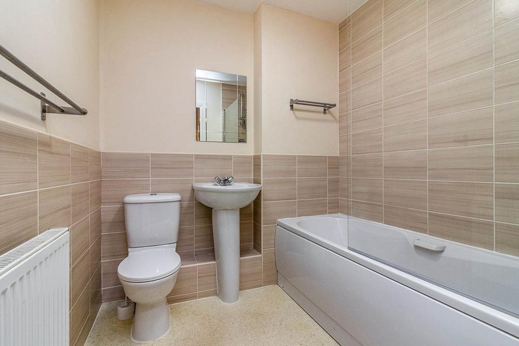 Family Bathroom/WC