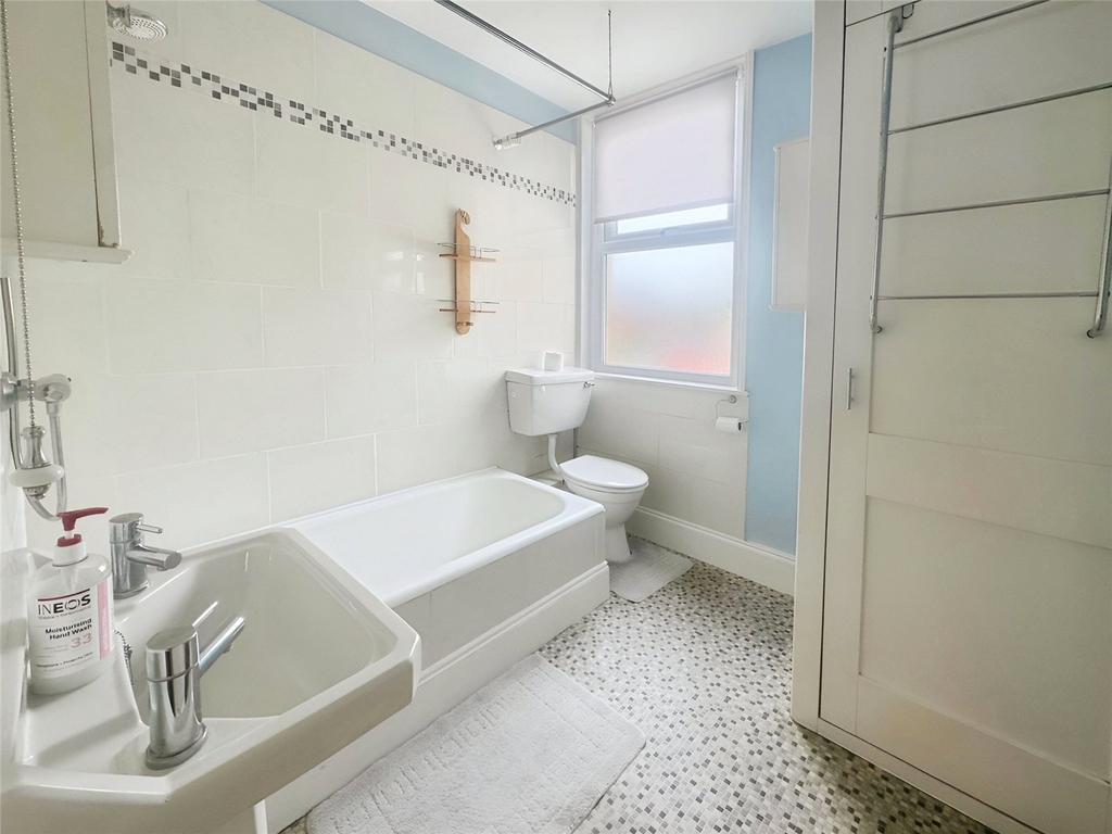Bathroom W/C