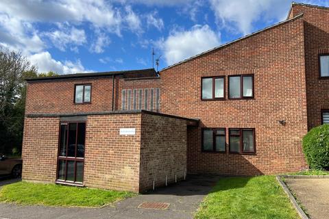 2 bedroom flat to rent, Barnard Road, Galleywood, Chelmsford