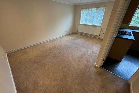2 bedroom flat to rent, Barnard Road, Galleywood, Chelmsford