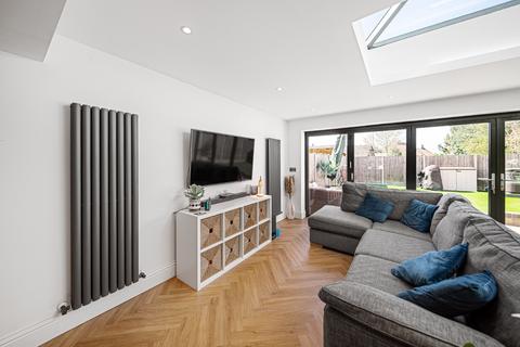 13 Westfield Close, Gravesend, DA12 5EH