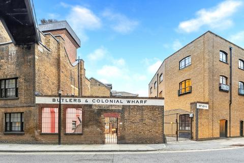 2 bedroom flat for sale, Butlers & Colonial Wharf, Shad Thames, London, SE1