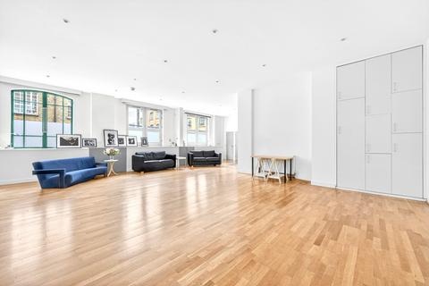 2 bedroom flat for sale, Butlers & Colonial Wharf, Shad Thames, London, SE1