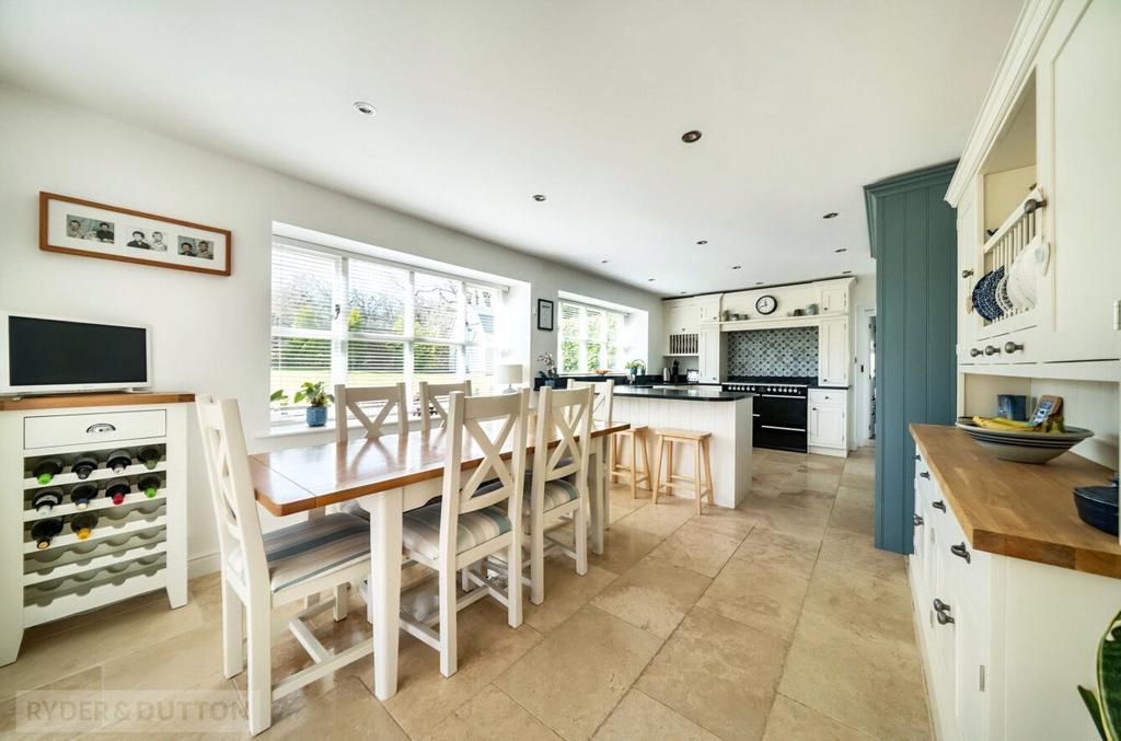Dining Kitchen