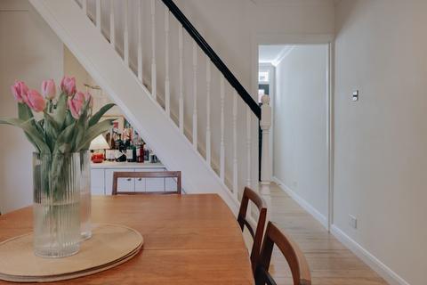 38 Oxhey Avenue, Watford, WD19 4HG