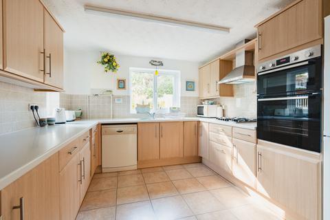 4 bedroom detached bungalow for sale, Fore Street, North Tawton, EX20