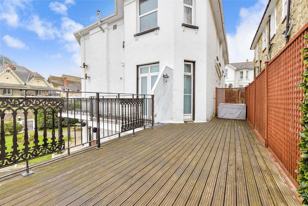 Balcony / Terrace