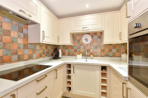 2 bedroom ground floor flat for sale, Osborne Road, Shanklin, Isle of Wight