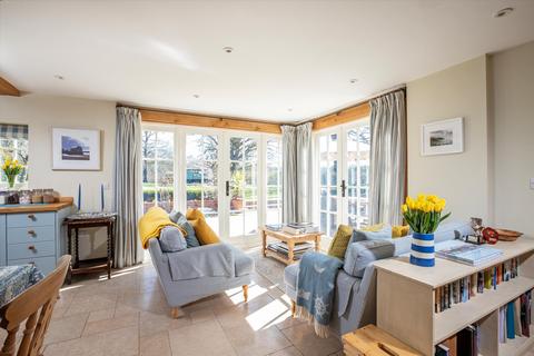 5 bedroom detached house for sale, Knightons Lane, Dunsfold, Godalming, Surrey, GU8