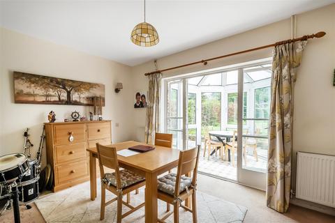 48 Park Road, Oxted, RH8 0AW