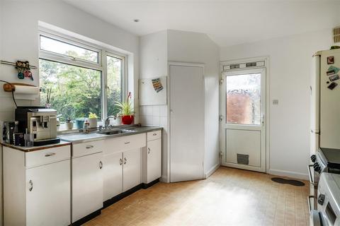 48 Park Road, Oxted, RH8 0AW