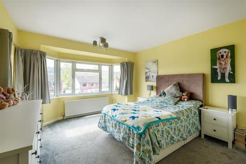 48 Park Road, Oxted, RH8 0AW