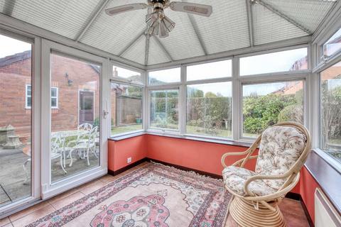 4 bedroom detached house for sale, 15 Penleigh Gardens, Wombourne