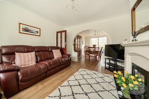 4 bedroom semi-detached house for sale, Woodbridge Hill, Guildford, Surrey, GU2