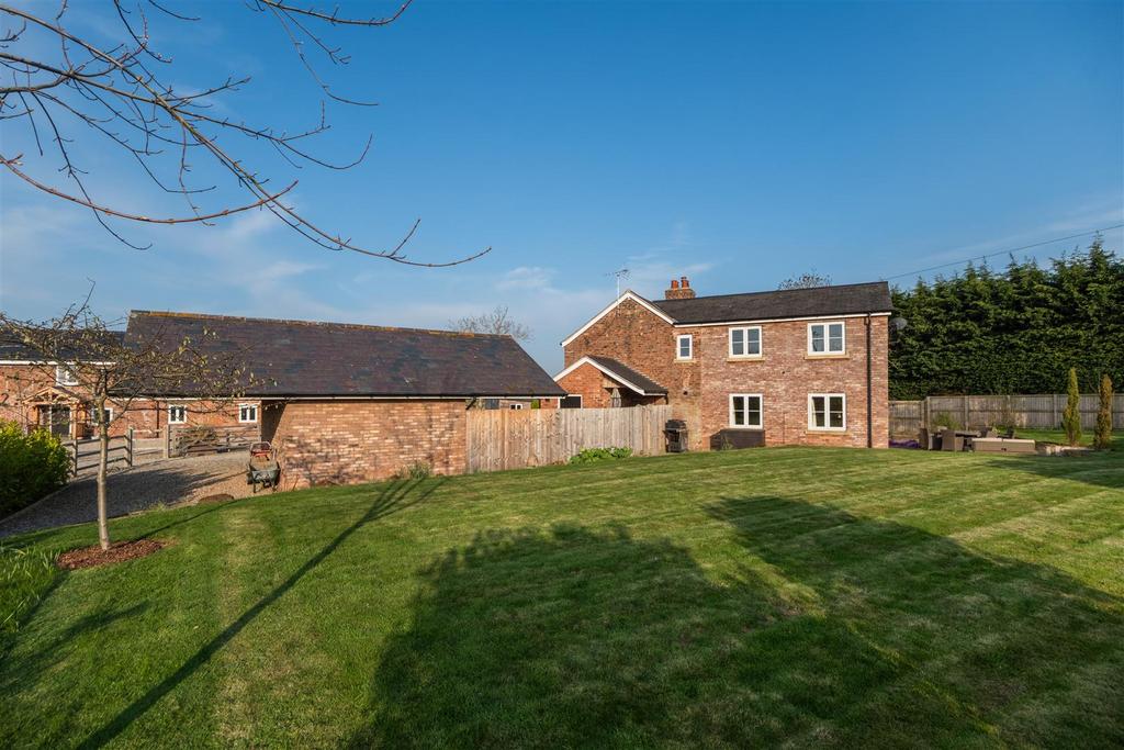 Lower Hall Farm-085.jpg