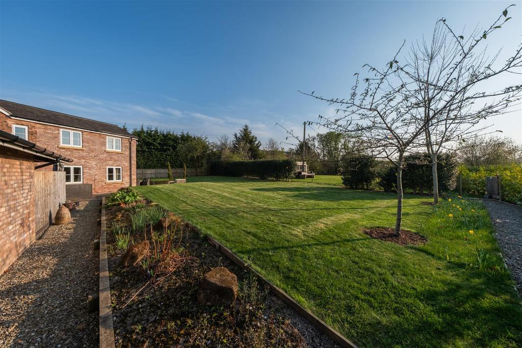 Lower Hall Farm-088.jpg