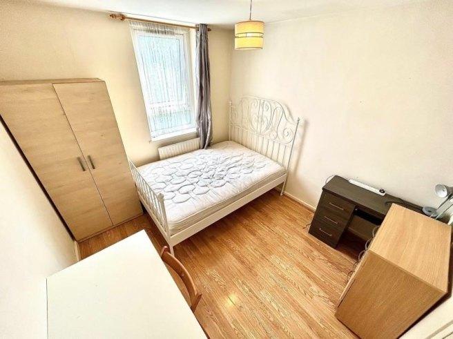 Zetland-street-e14-6pr-970451