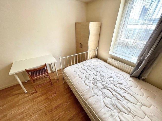 Zetland-street-e14-6pr-970453