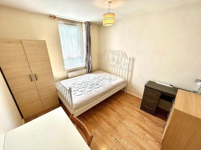 Zetland-street-e14-6pr-970458