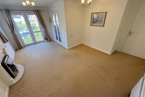1 bedroom retirement property for sale, Telegraph Road, Heswall, Wirral