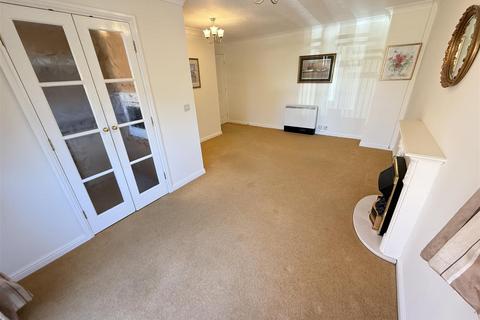 1 bedroom retirement property for sale, Telegraph Road, Heswall, Wirral