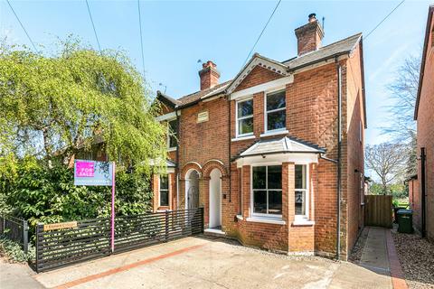 1, Elsmere Cottages Priory Road, Ascot, SL5 8DY