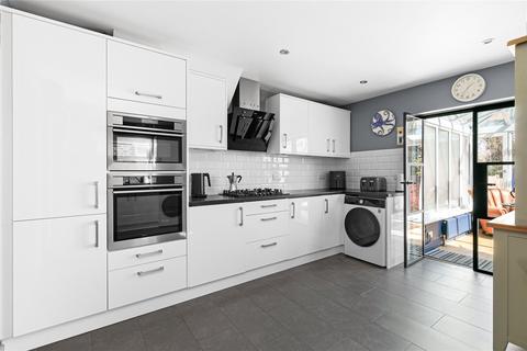 1, Elsmere Cottages Priory Road, Ascot, SL5 8DY