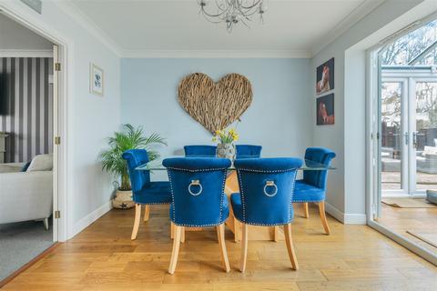 undefined, Chalfield Close, Keynsham, Bristol