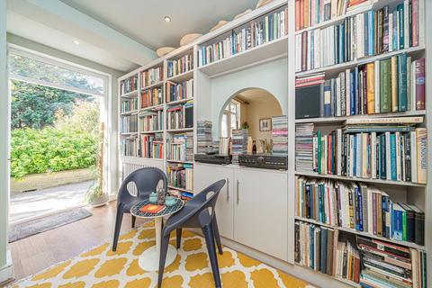 76 Strawberry Vale, Twickenham, TW1 4SE