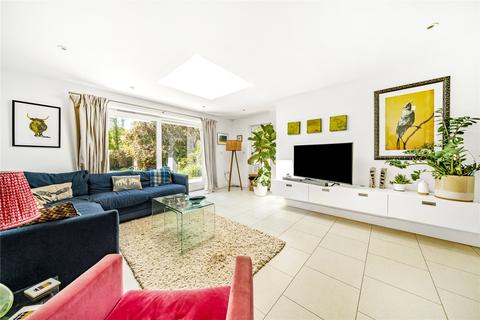 undefined, Watford Close, Guildford, Surrey, GU1