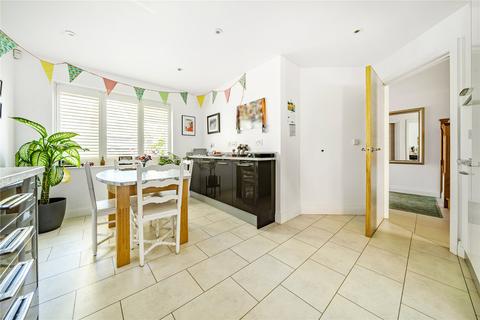 undefined, Watford Close, Guildford, Surrey, GU1