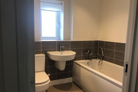 2 bedroom end of terrace house to rent, Newcastle-Under-Lyme ST5
