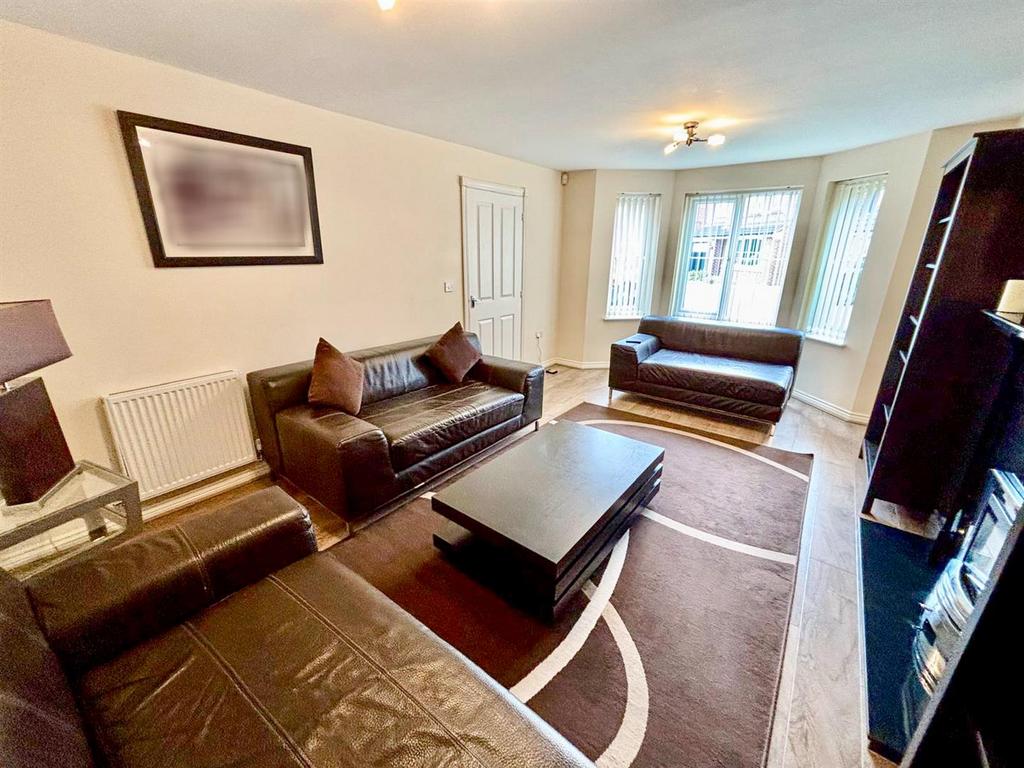Living Room: