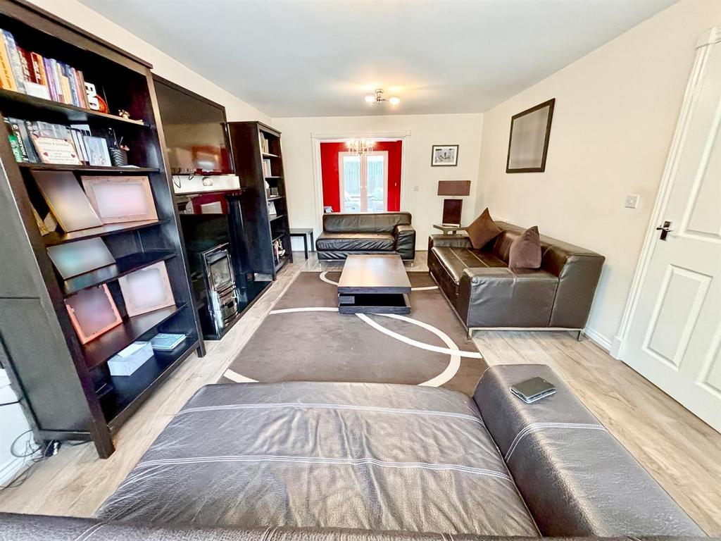 Living Room: