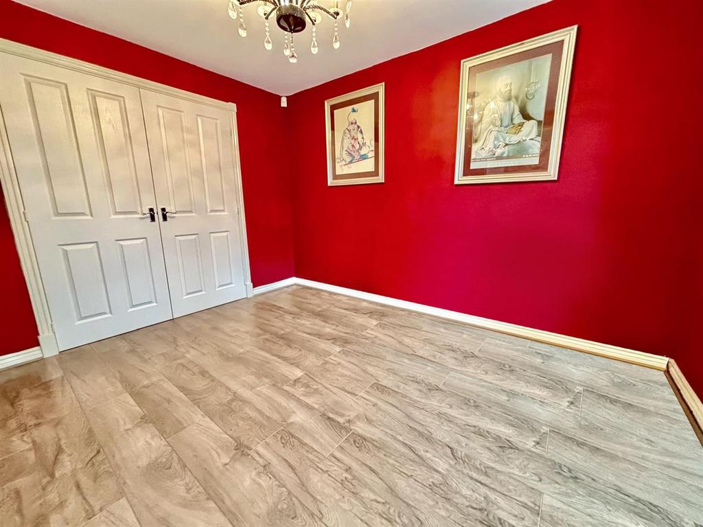 Dining Room: