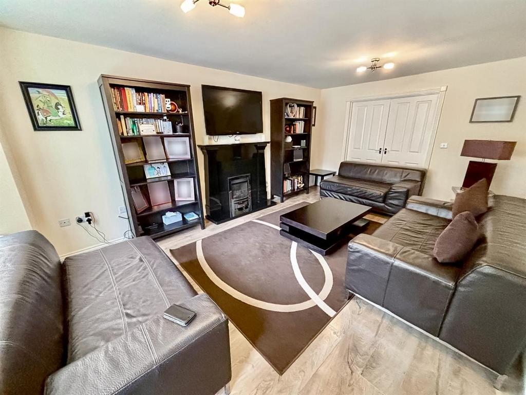 Living Room: