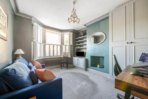 28 Rowlls Road, Kingston Upon Thames, KT1 3ET