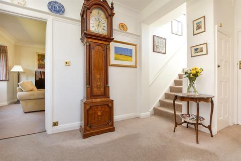 14 Copse Hill, Purley, CR8 4LH