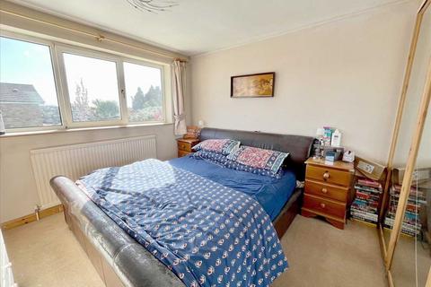 undefined, Bushey Hall Road, Bushey, WD23
