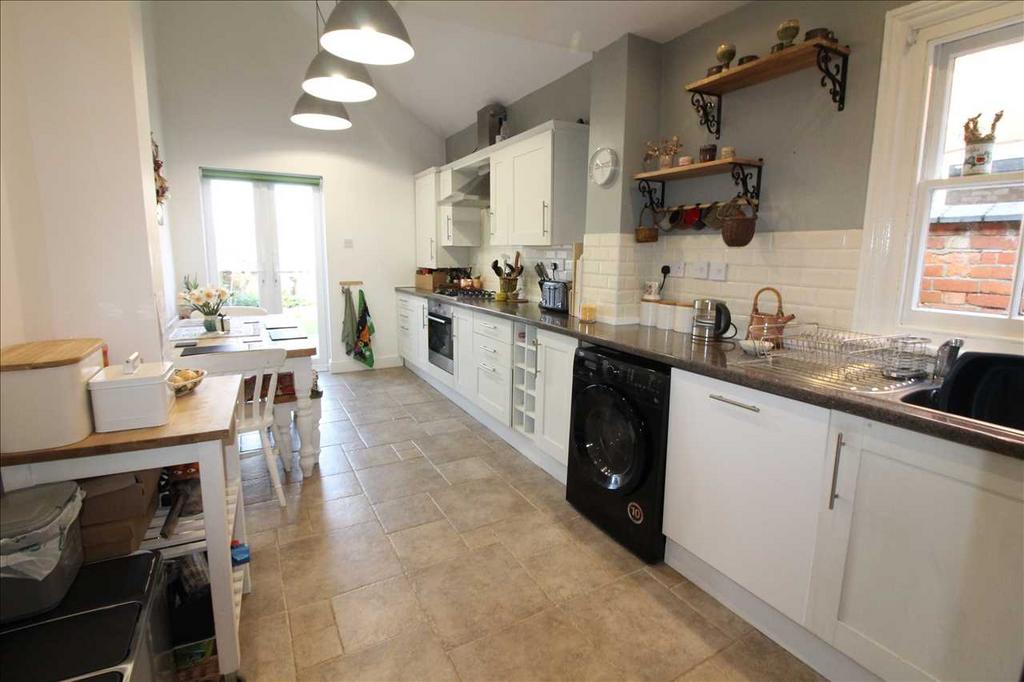 Kitchen/breakfast