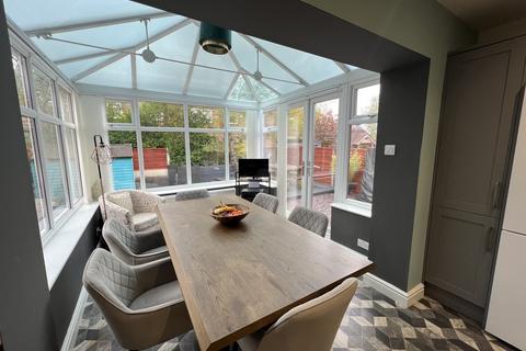 12 Chapel Field Road, Denton, Manchester, M34 6DN