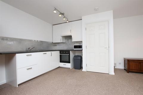 2 bedroom flat to rent, Bedford Court, Bath BA1