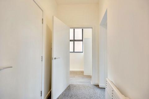 1 bedroom flat to rent, Market Street, Ilkeston, Derbyshire DE7 5RB