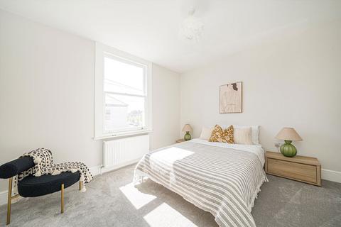 33 Talbot Road, Isleworth, TW7 7HG