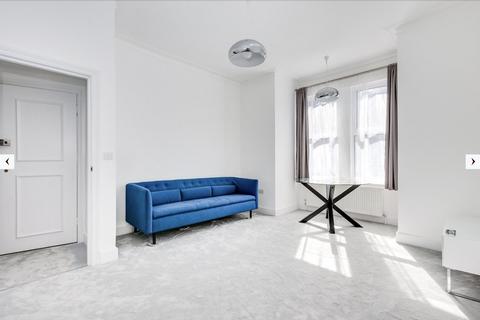 2 bedroom flat for sale, Cornwall Gardens, London NW10