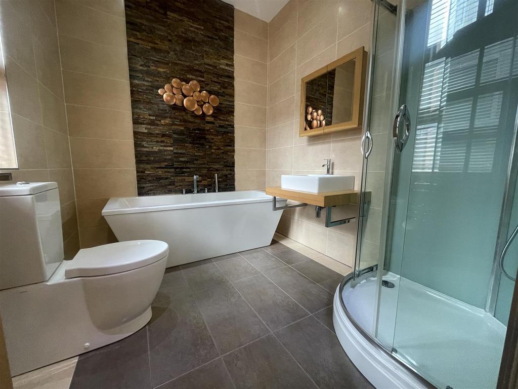 Bathroom.jpeg