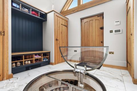 Meadow House Epping Lane, Stapleford Tawney, Romford, RM4 1ST