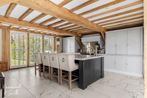 Meadow House Epping Lane, Stapleford Tawney, Romford, RM4 1ST
